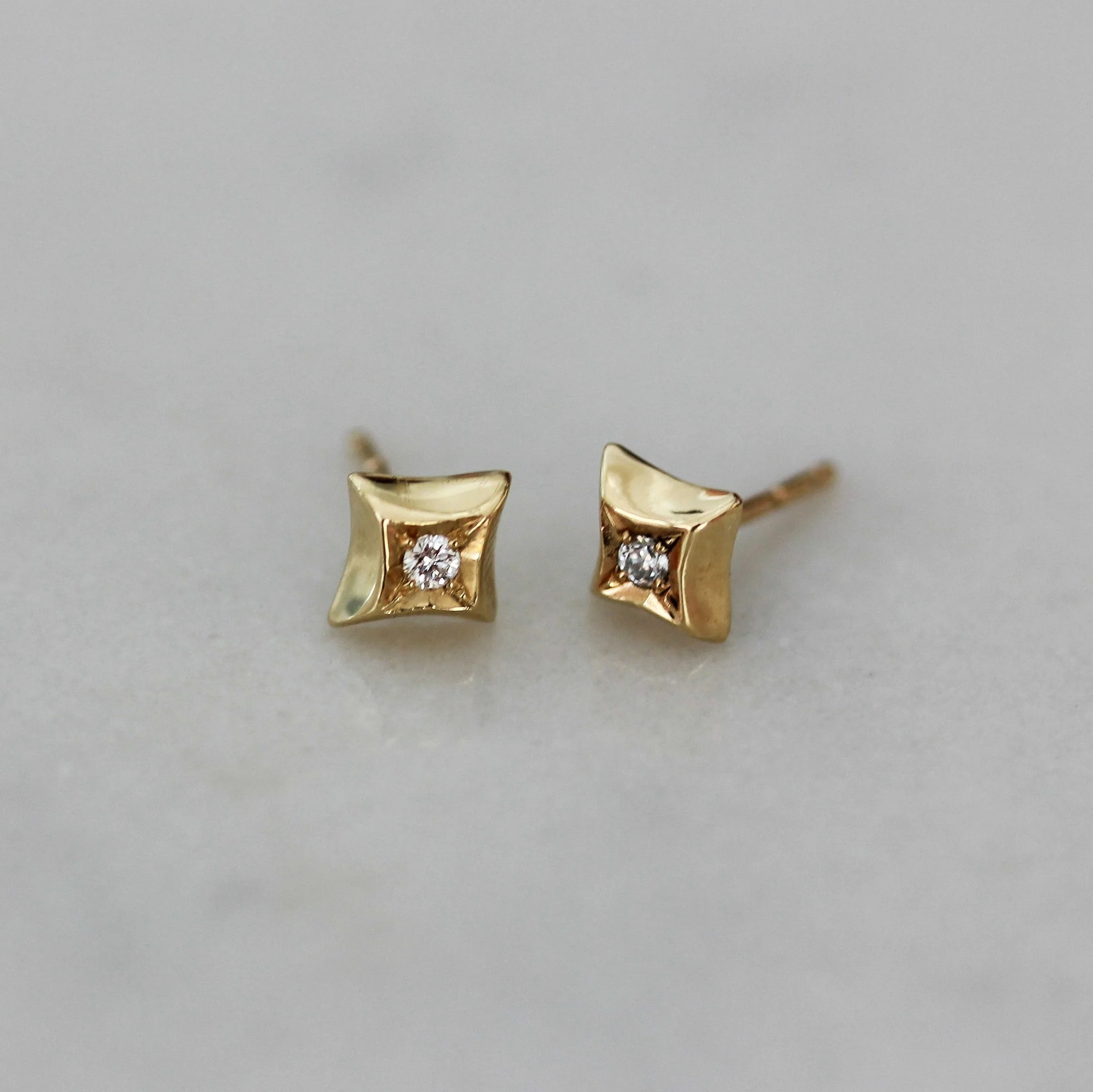 עגילי כוכב אקסטרה טייני זהב 14K - Image 4