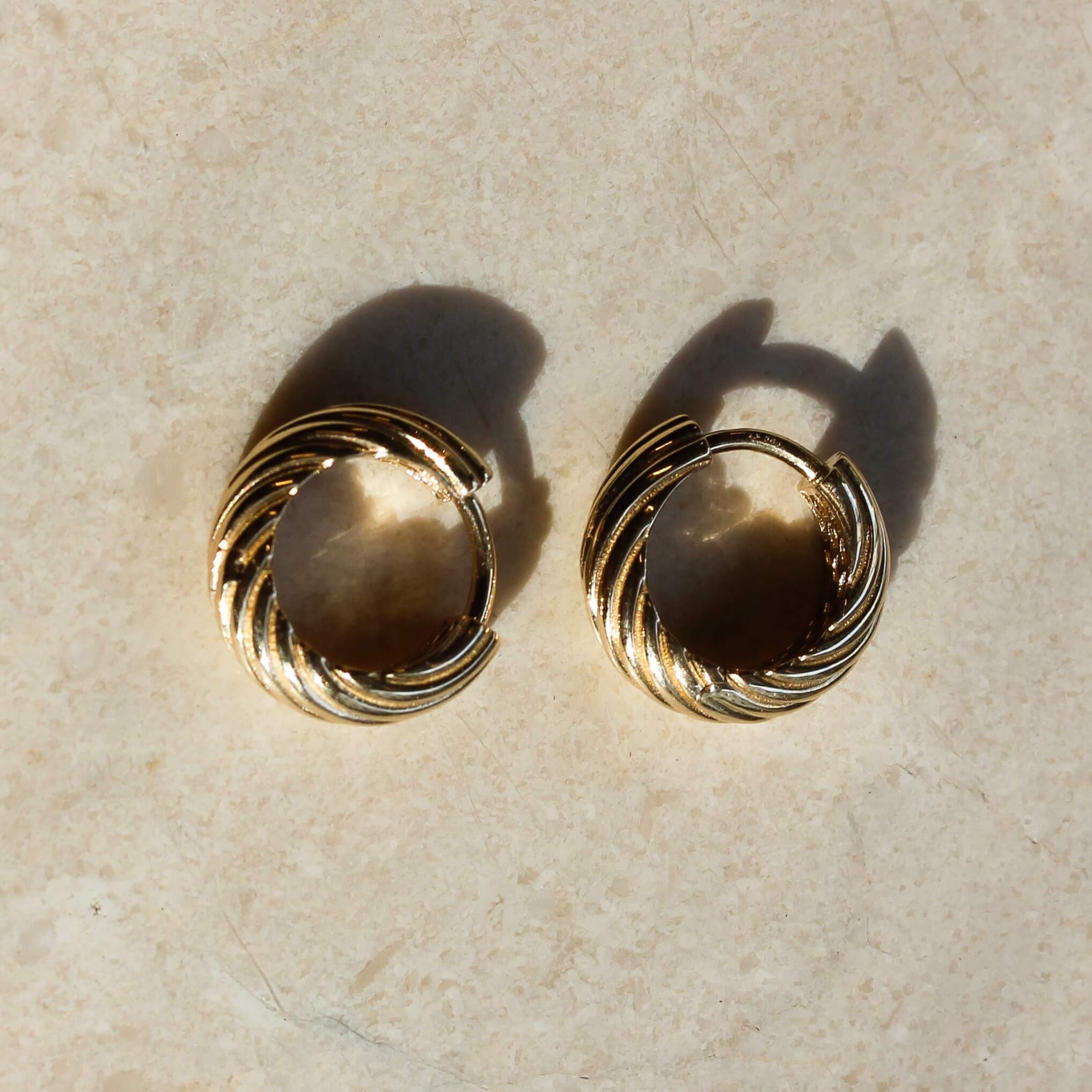 עגילי חישוק רייצ'ל זהב 14K - Image 5